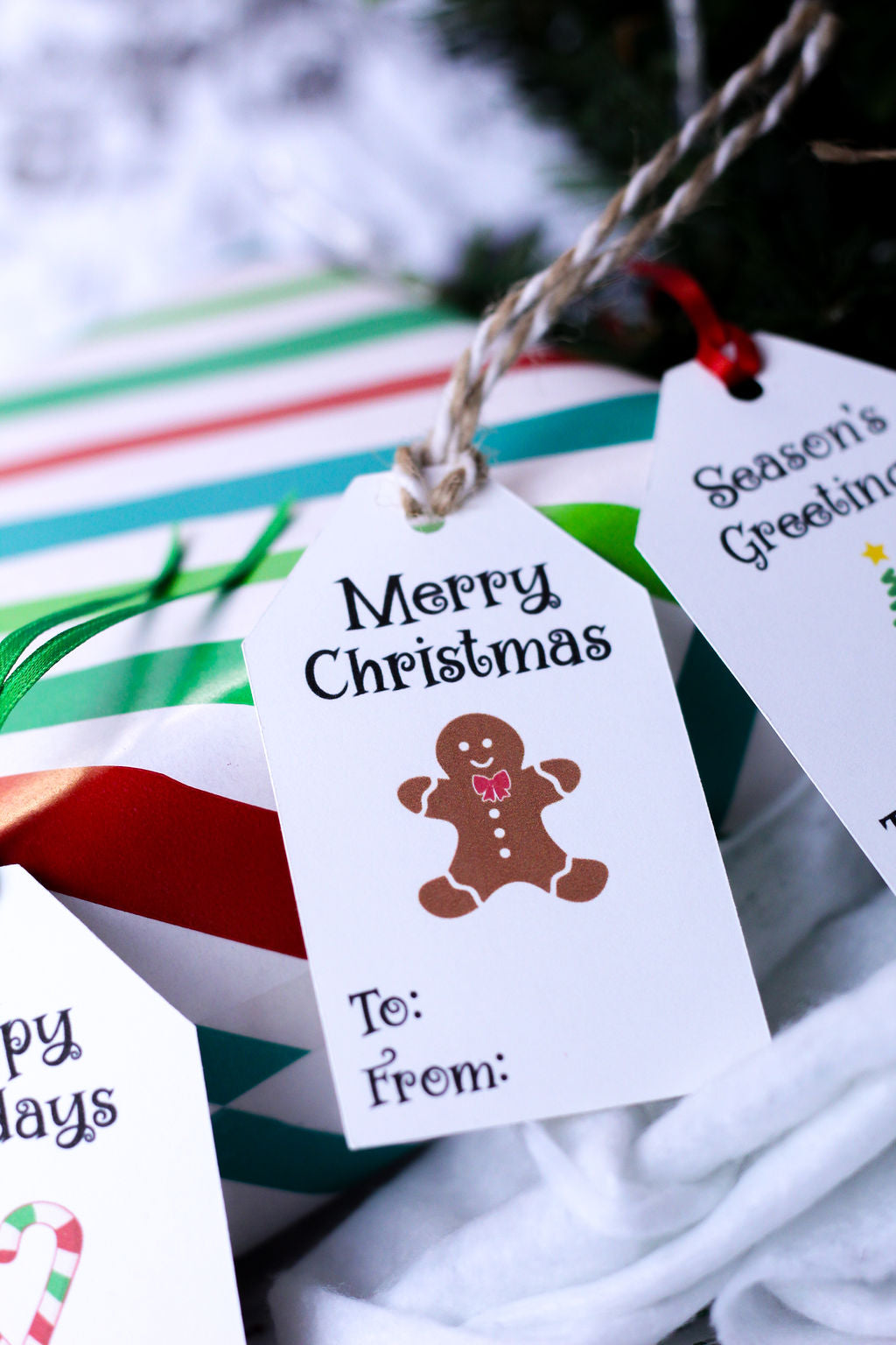 Cute Christmas Themed Gift Tags 8 Count